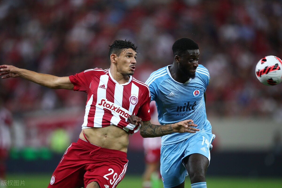 西班牙队主场击败希腊，毫无悬念获胜的简单介绍